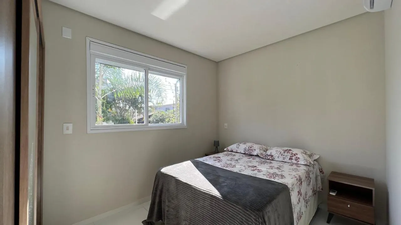 Ap Top Canasvieiras 01 - Apartamento Em Canasvieiras Com Piscina E 2 Garagens Florianopolis Apartment