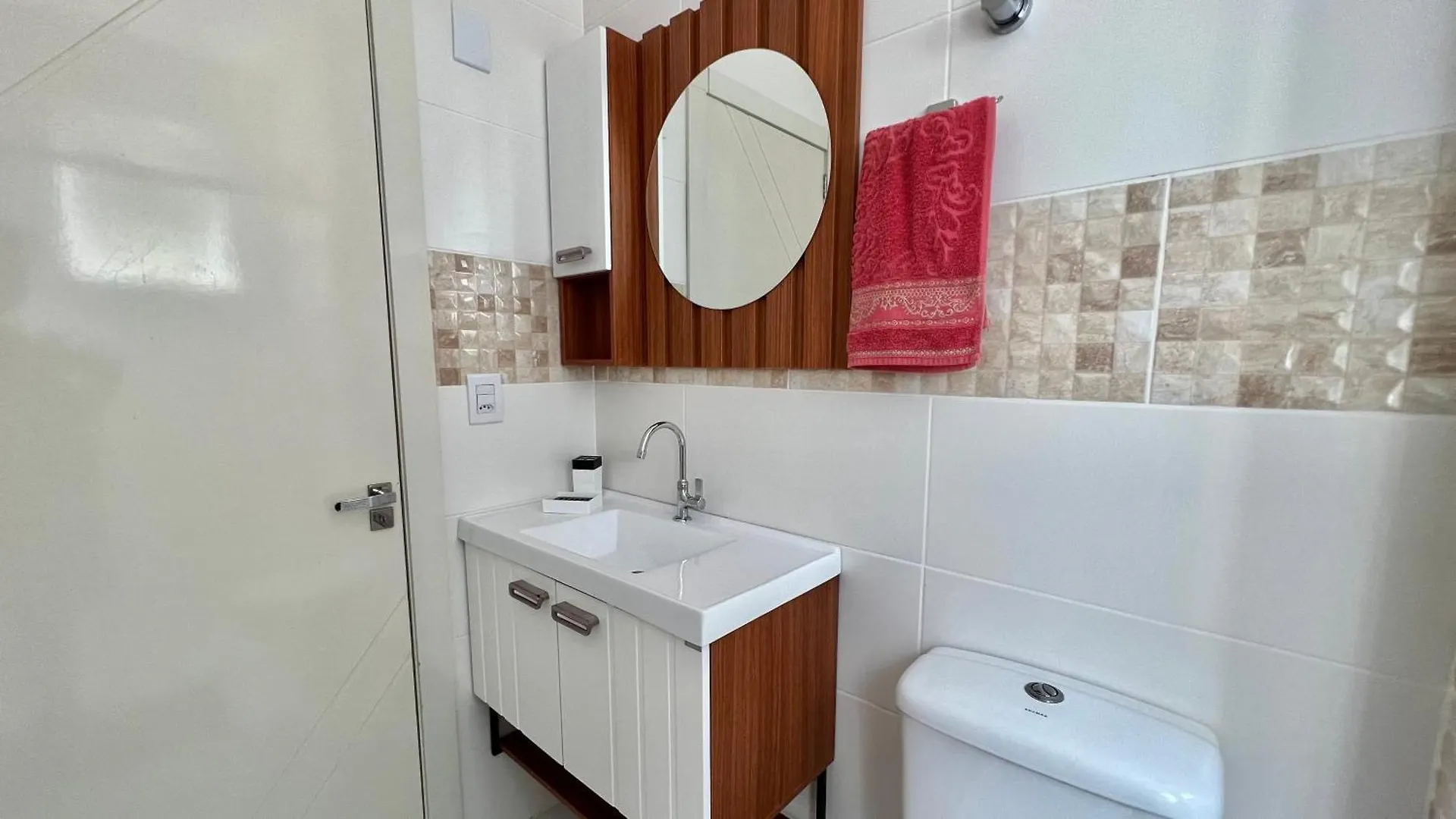 Ap Top Canasvieiras 01 - Apartamento Em Canasvieiras Com Piscina E 2 Garagens Florianopolis