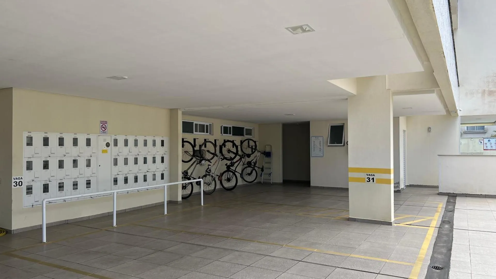 Ap Top Canasvieiras 01 - Apartamento Em Canasvieiras Com Piscina E 2 Garagens Florianopolis 0*,  Brazil
